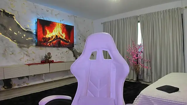 patriciakeys online show from December 2025 05:36:02 AM