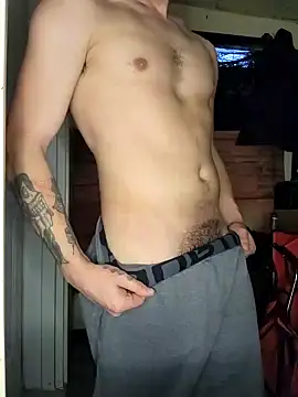 Snapshot of L0ST_BOi chatting on December 2024 09:37:01 PM L0ST BOi online show from December 2024 09:37:01 PM