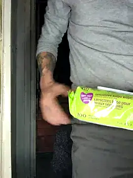 Snapshot of L0ST_BOi chatting on December 2024 03:59:02 AM L0ST BOi online show from December 2024 03:59:02 AM