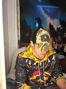 Snapshot of L0ST_BOi chatting on January 2025 08:10:02 PM L0ST BOi online show from January 2025 08:10:02 PM