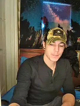 Snapshot of L0ST_BOi chatting on February 2025 07:55:01 PM L0ST BOi online show from February 2025 07:55:01 PM