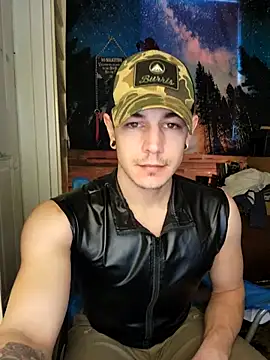 Snapshot of L0ST_BOi chatting on February 2025 08:53:01 PM L0ST BOi online show from February 2025 08:53:01 PM