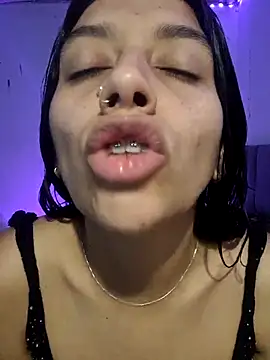 BrittanyDiaz online show from February 2025 06:32:02 PM