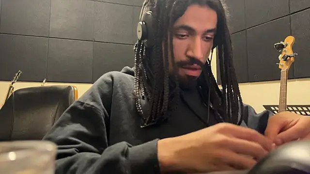 hotcamboy420 online show from November 2025 05:49:01 AM