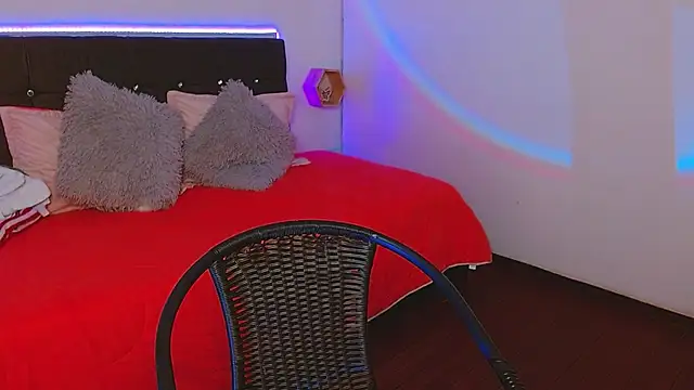 karlamorris  online show from March 2025 02:24:01 PM