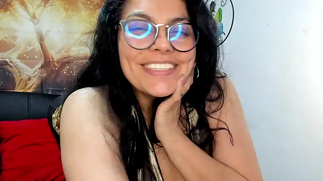 Lust Mom41 online show from December 2024 06:22:01 PM