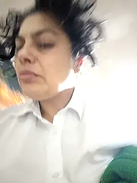 Lust Mom41 online show from December 2024 02:06:02 PM