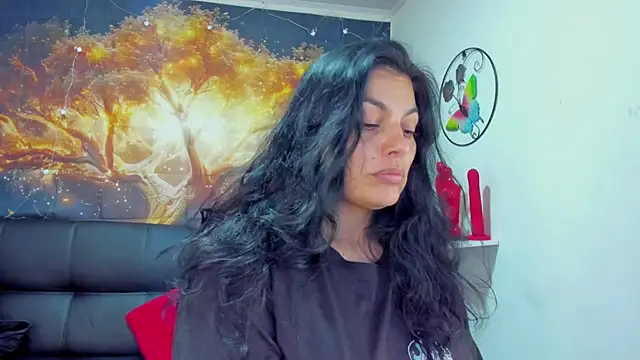 Lust Mom41 online show from December 2024 07:03:02 PM