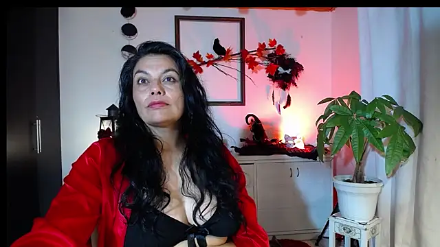 Lust Mom41 online show from October 2025 01:50:01 AM