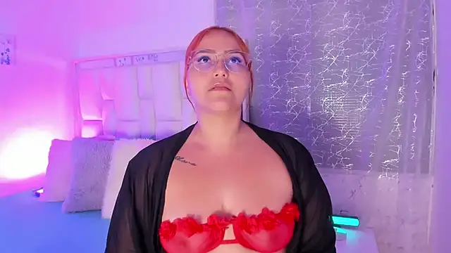 LeahxBarker online show from November 2025 02:01:02 AM