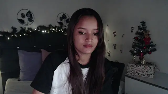 mia sweetdc online show from December 2024 07:28:02 PM