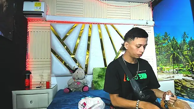 Ashley James online show from September 2025 08:23:01 PM