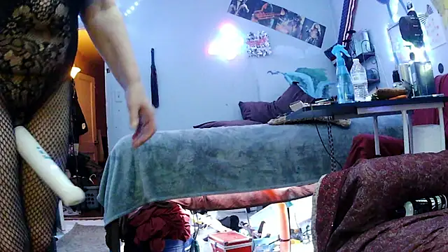 juscjen online show from April 2026 02:42:02 AM