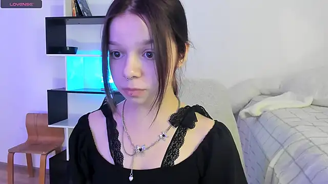 crystal lilith online show from February 2025 08:53:01 PM