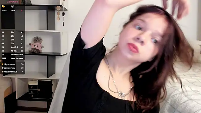 crystal lilith online show from February 2025 10:59:01 PM