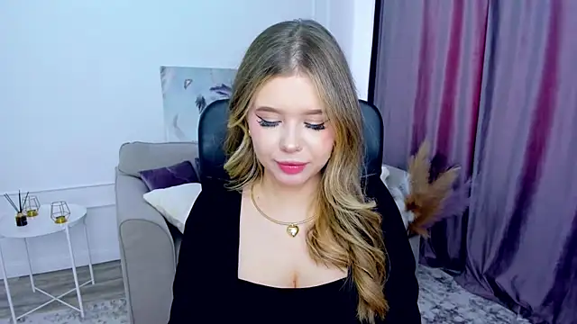 FollowLovee online show from March 2025 11:50:01 AM