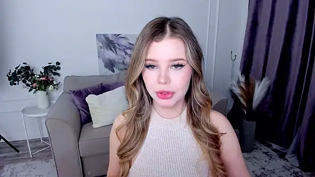 FollowLovee online show from October 2025 07:34:02 PM