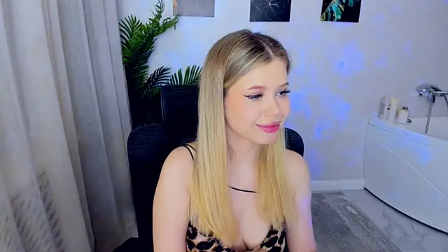 FollowLovee online show from November 2025 07:54:01 PM