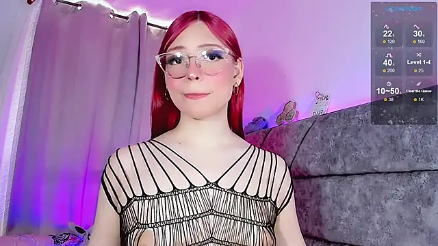 Valentina Alba online show from November 2025 05:12:02 PM