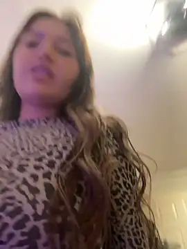 yaprakmericc online show from September 2025 12:00:02 AM