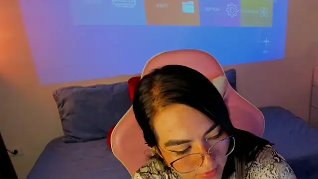 Sofi Martinezz0 online show from September 2025 03:52:01 AM