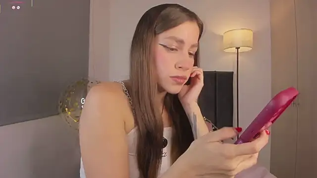 LynnSam  online show from October 2025 09:47:01 PM