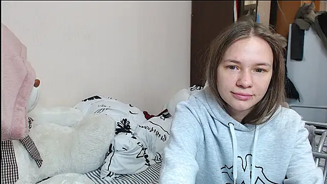 leila bambi  online show from December 2024 09:08:01 PM