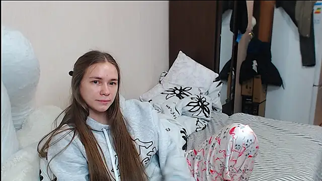 leila bambi  online show from December 2024 03:16:02 AM