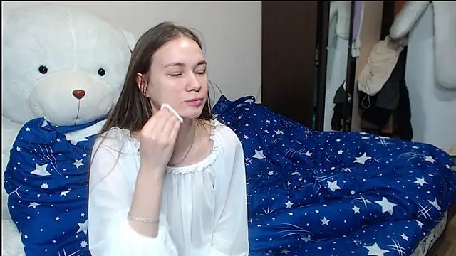 leila bambi  online show from January 2025 04:29:01 AM