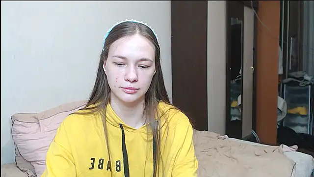 leila bambi  online show from March 2025 03:31:01 AM