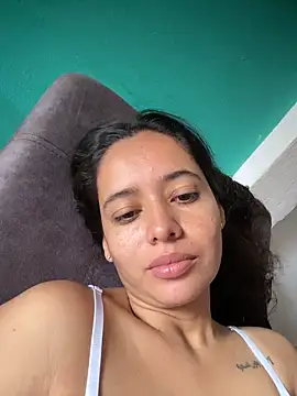 Snapshot of juliana_0796 chatting on May 2026 04:14:02 PM juliana 0796 online show from May 2026 04:14:02 PM