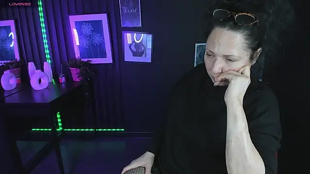 Anita Muse online show from March 2025 04:58:02 AM