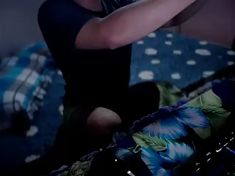 Cloudycockcare online show from October 2025 05:10:01 PM