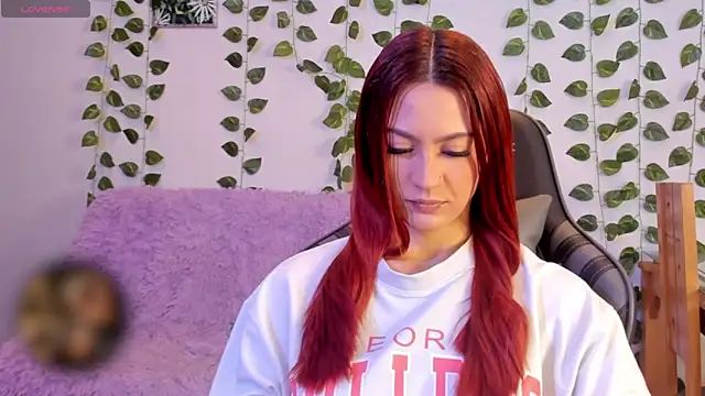 Amypond   online show from February 2025 04:14:02 PM