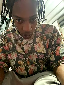 Larry-n-clouds online show from November 2025 03:39:02 AM