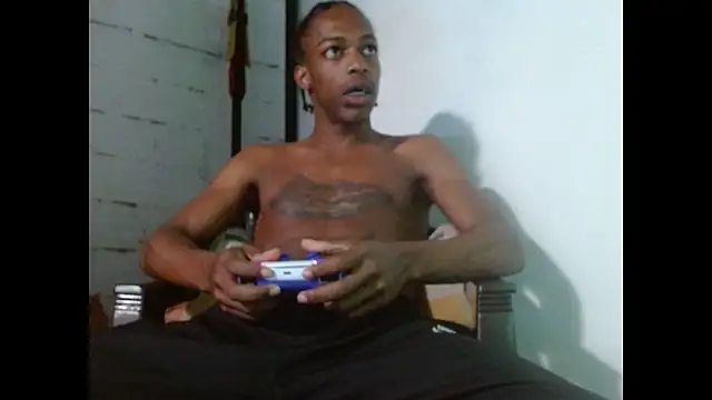 Larry-n-clouds online show from January 2026 04:01:02 PM