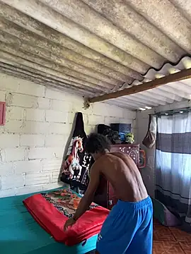 Larry-n-clouds online show from April 2026 02:14:02 PM