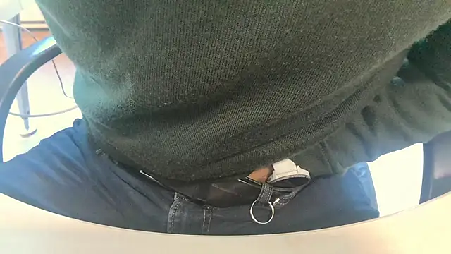 alessandroman2114 online show from January 2026 11:47:01 AM