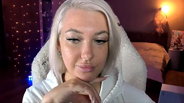 tykioty Miley online show from January 2025 05:13:01 PM