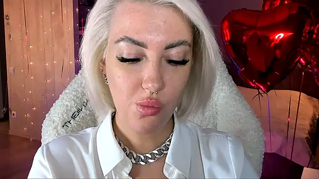 tykioty Miley online show from February 2025 01:08:01 PM