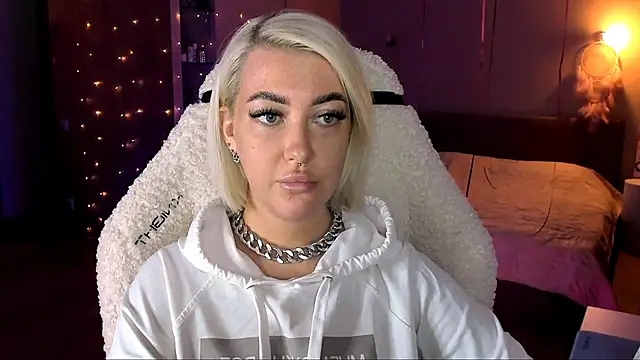 tykioty Miley online show from February 2025 02:25:01 PM