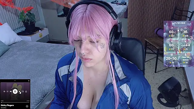 Snapshot of Eli666uwu chatting on October 2025 11:22:02 AM Eli666uwu online show from October 2025 11:22:02 AM