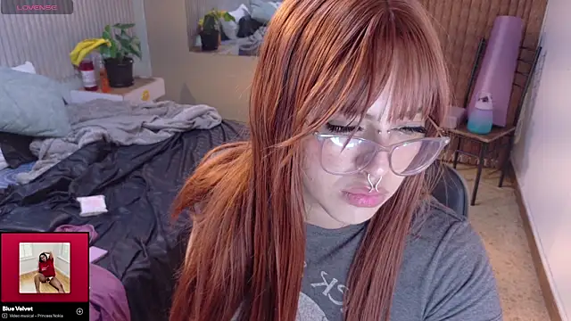 Snapshot of Eli666uwu chatting on November 2025 10:19:01 PM Eli666uwu online show from November 2025 10:19:01 PM