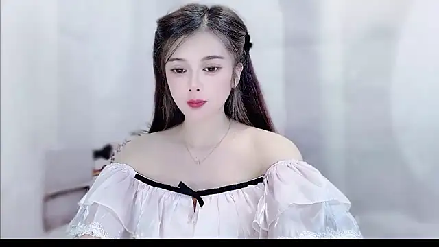 Snapshot of VIWVI chatting on June 2026 05:05:02 AM VIWVI online show from June 2026 05:05:02 AM