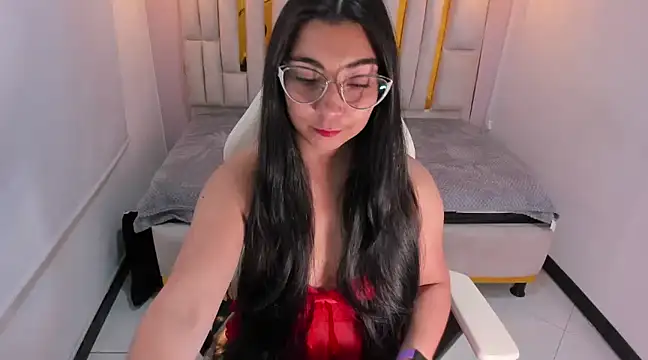 Karla hernandez  online show from March 2025 11:01:02 AM