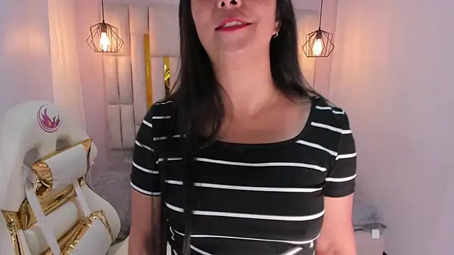 Karla hernandez  online show from March 2025 05:17:02 PM