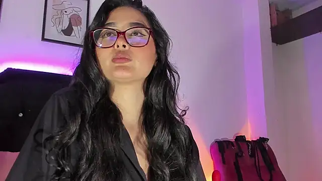 Snapshot of dana476704 chatting on February 2025 03:43:02 AM dana476704 online show from February 2025 03:43:02 AM