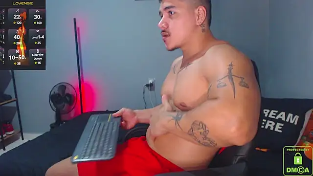 Snapshot of paulo_allen chatting on February 2025 01:21:02 PM paulo allen online show from February 2025 01:21:02 PM