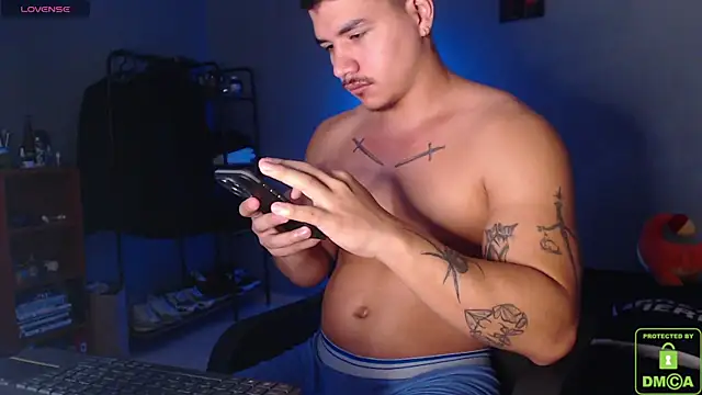 Snapshot of paulo_allen chatting on February 2025 02:32:01 PM paulo allen online show from February 2025 02:32:01 PM