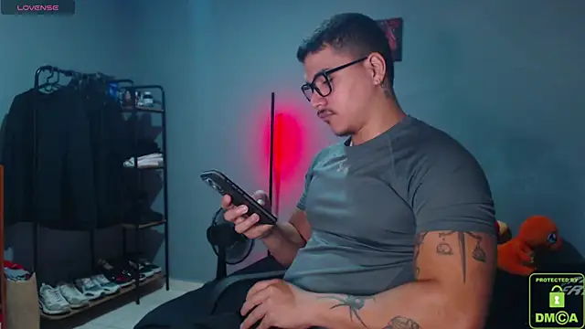 Snapshot of paulo_allen chatting on February 2025 01:16:01 PM paulo allen online show from February 2025 01:16:01 PM